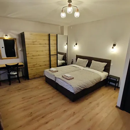 Old Town Maisonette *