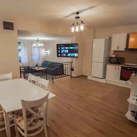 Old Town Maisonette